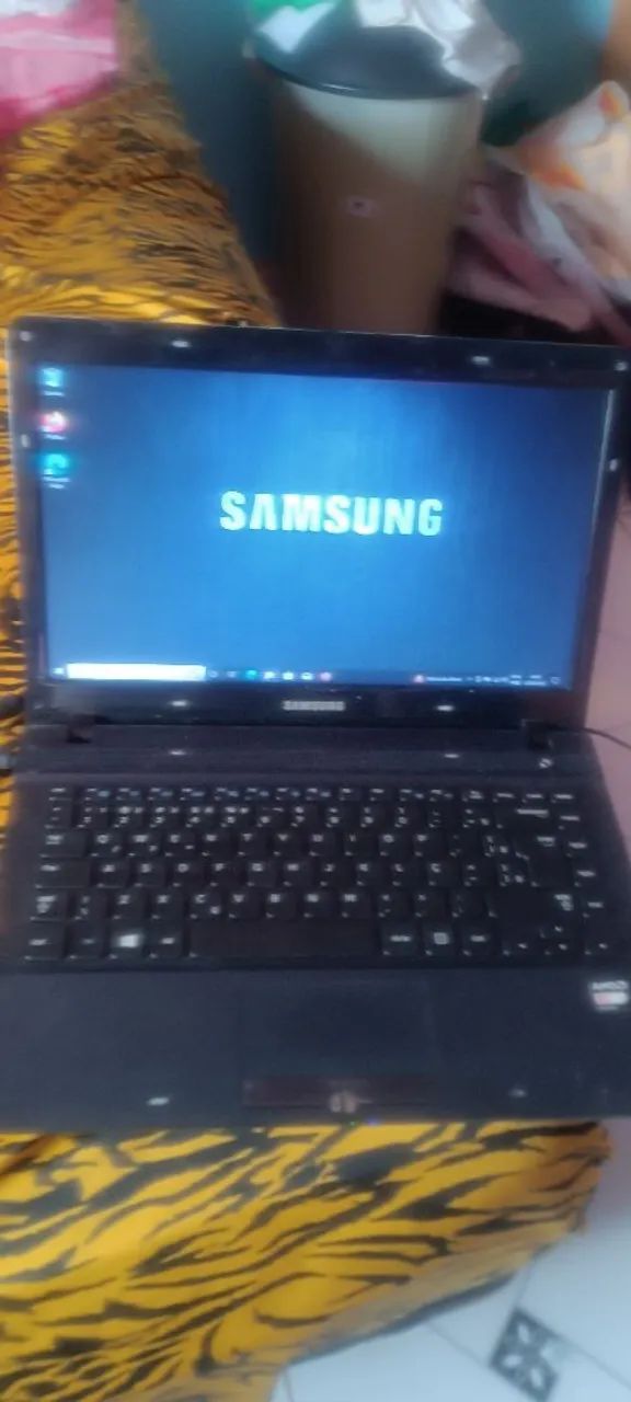 Vendo notebook Samsung 