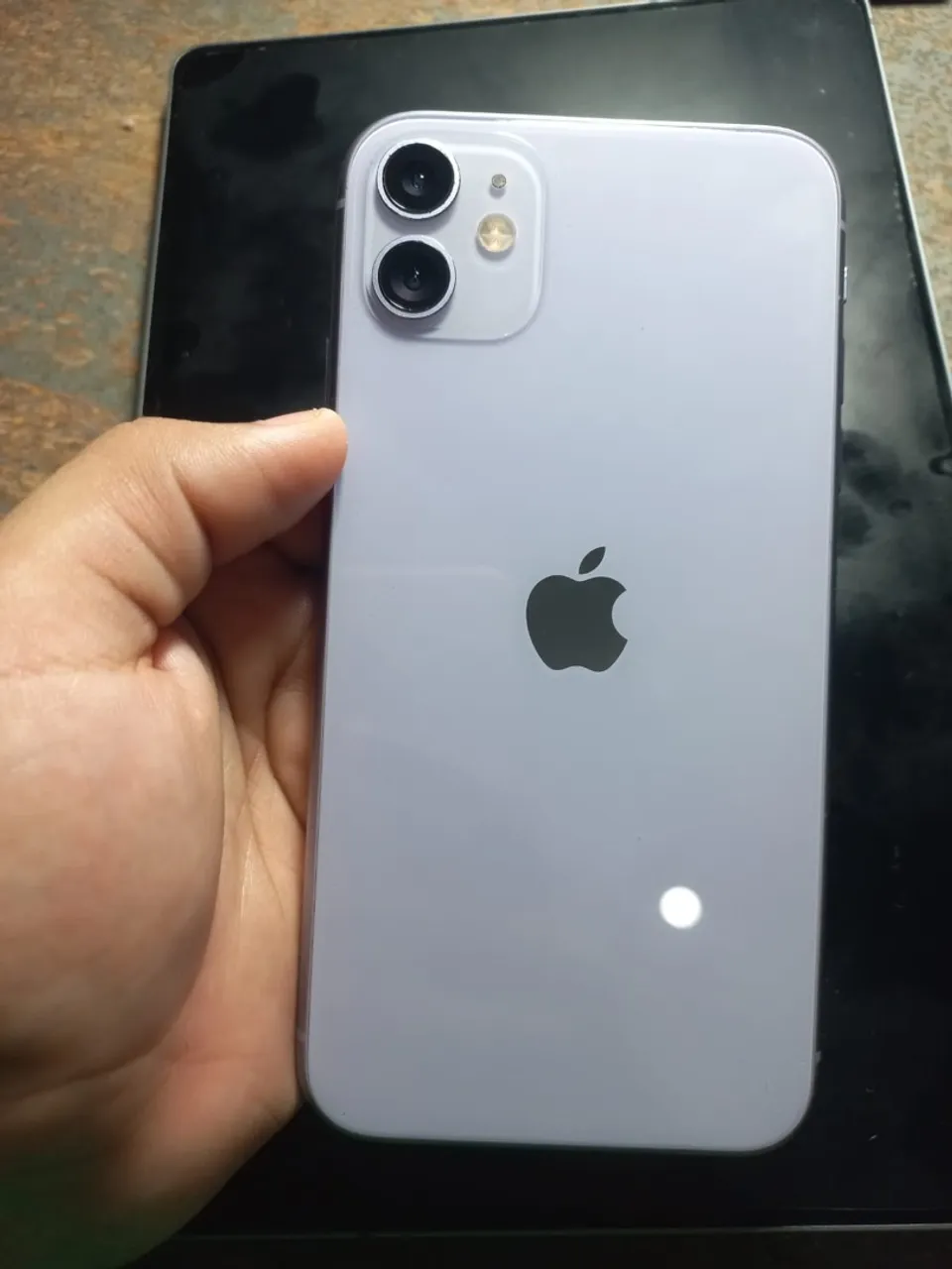 Vende-se iPhone 11