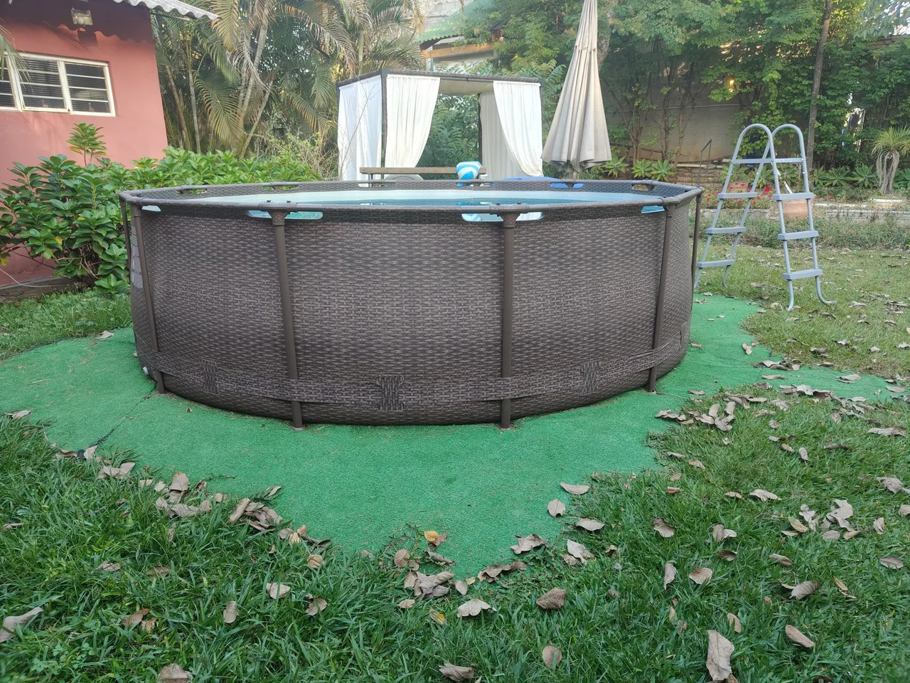 Piscina bestway 10 mil litros com filtro e bomba