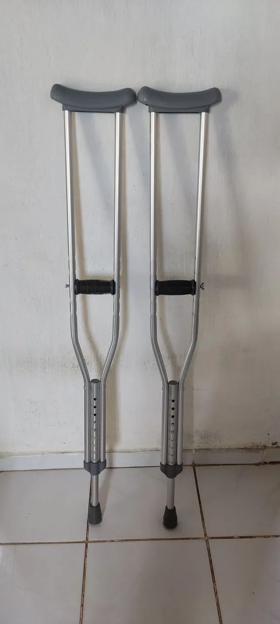 Par de muletas em alumínio com regulagem  - Foto 2