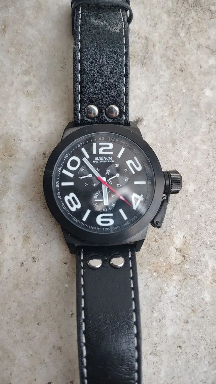 1.Relógio Magnum MA31560