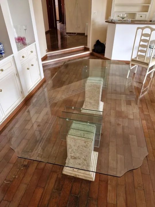 Conjunto de Mesa e Cadeiras de Jantar -  Luxo e Elegância - Foto 3