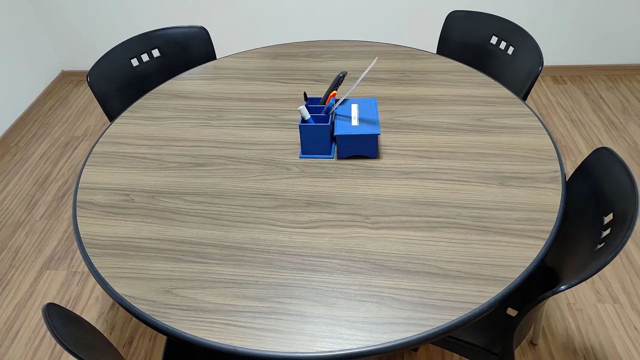 Mesa de reunião redonda64209365487875122