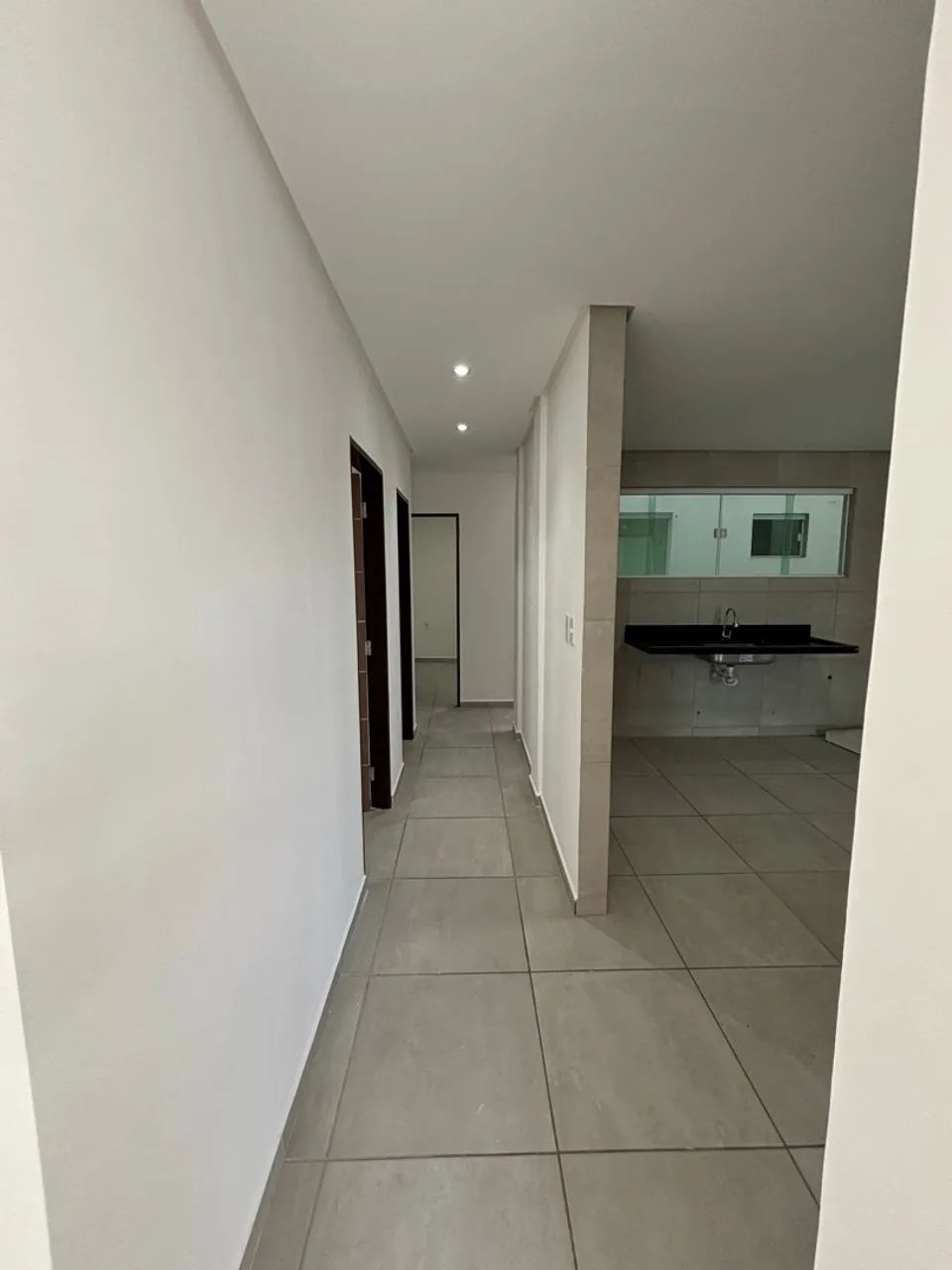 Casa de três quartos sendo uma suíte no bairro Kennedy - Foto 5