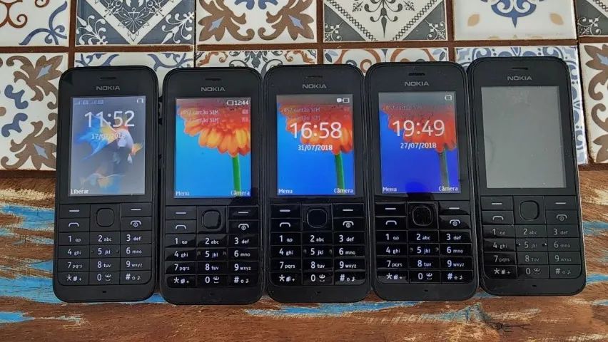 LOTE COM 05 CELULAR NOKIA 220 PRETO - N13770