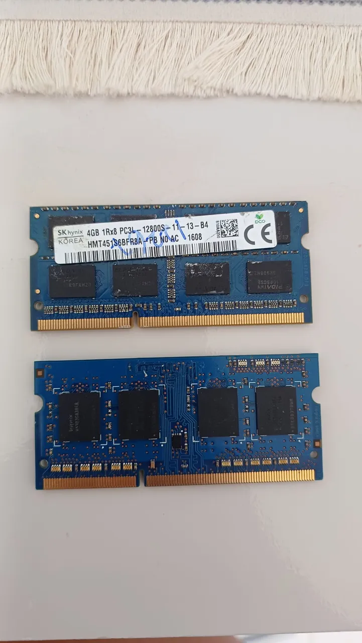 Memória RAM SK Hynix 4GB DDR3L 1600MHz + 2GB