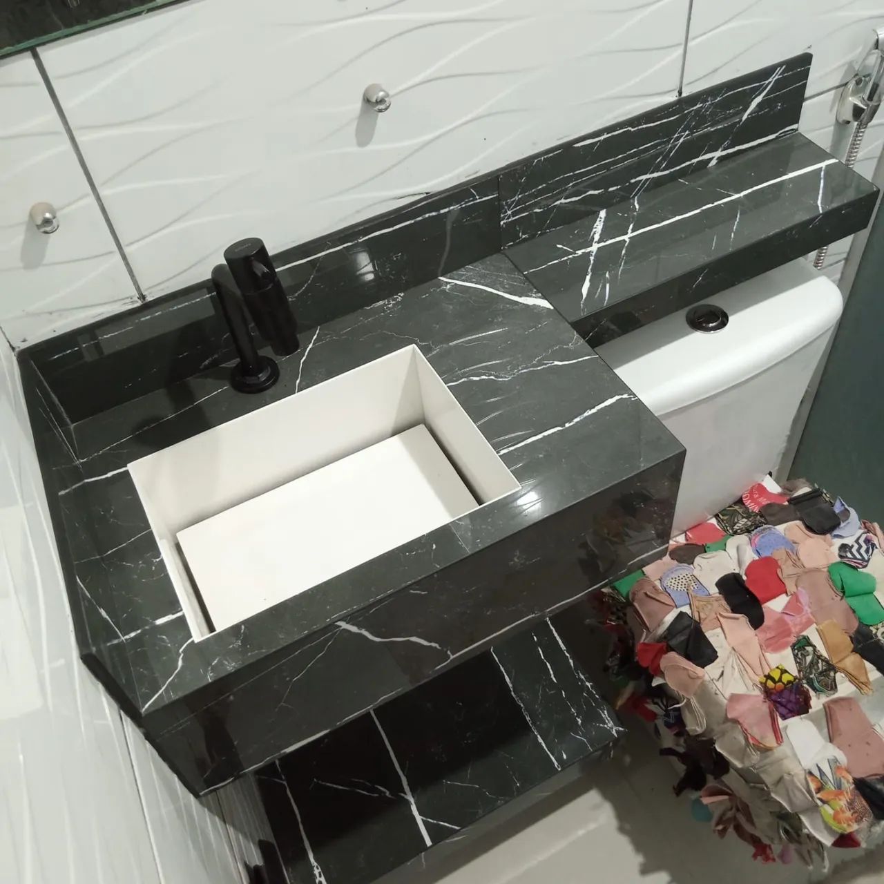 Pias esculpida em porcelanato  - Foto 4