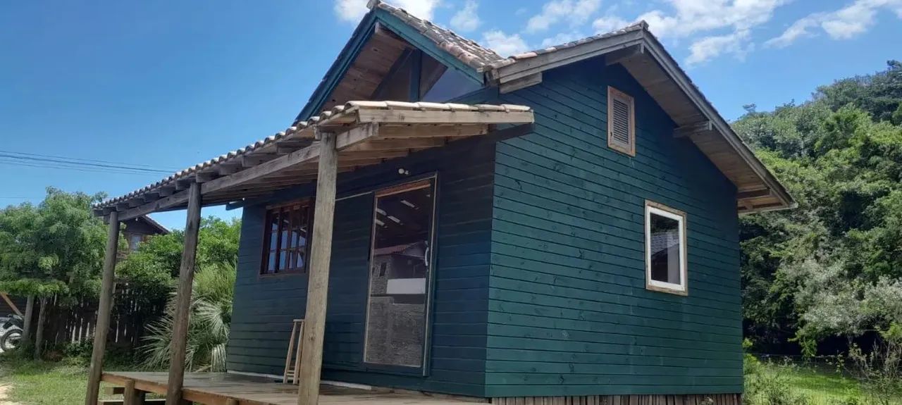 Casa com terreno na Ribanceira