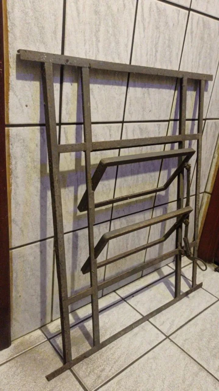 Vitrô de ferro 0,70 x 0,80<br>0,80 altura