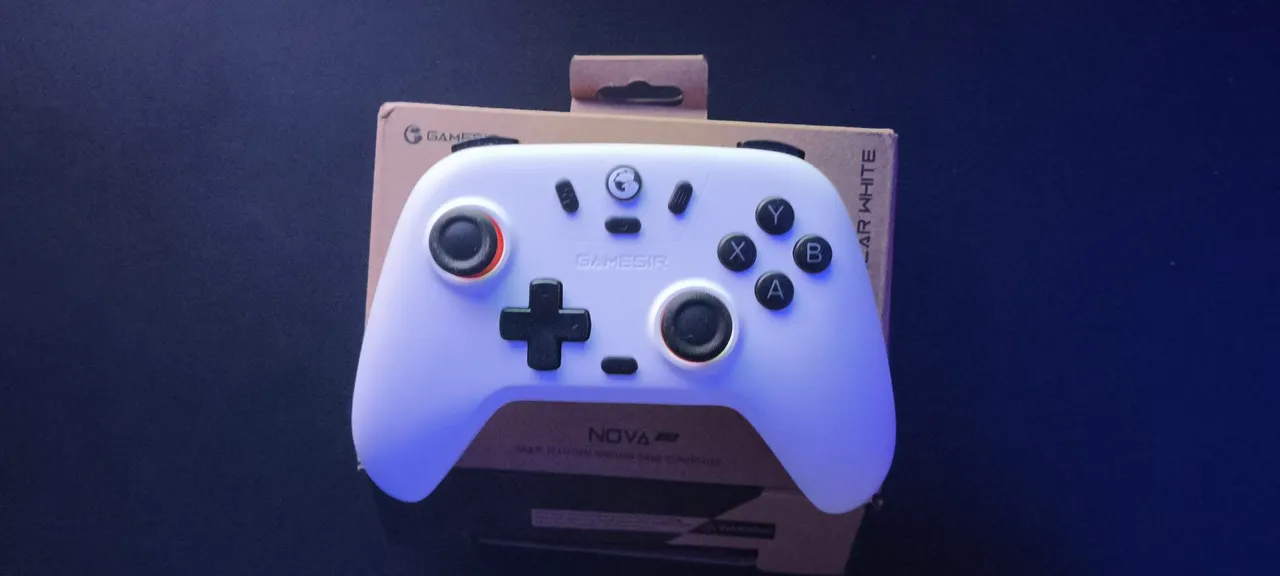 Controle Gamesir Nova Lite Branco