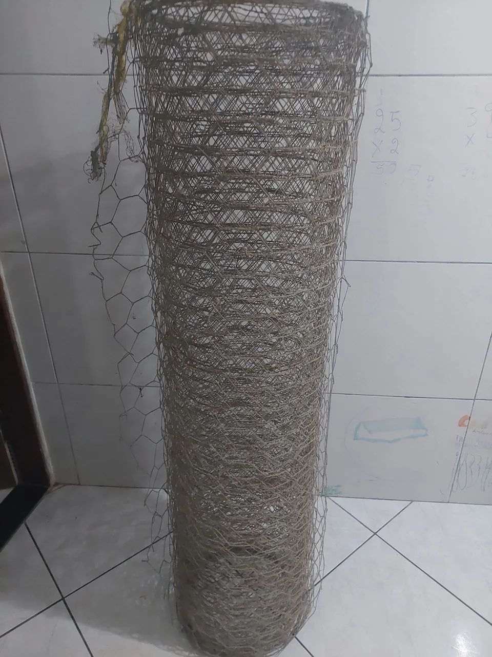 Tela de galinheiro ou cerca 25 metros Amargosa  - Foto 2
