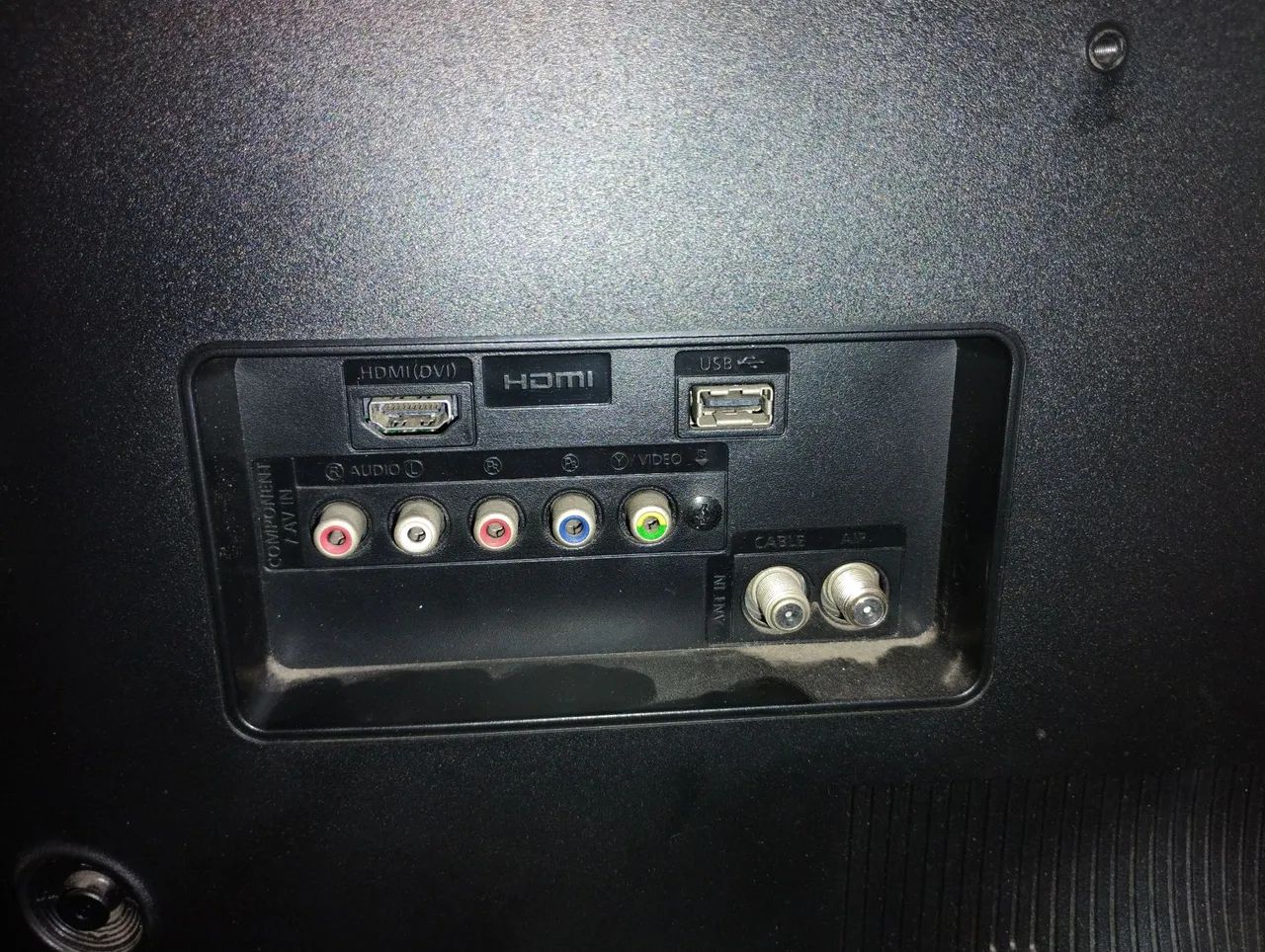 TV LED Samsung 24 Polegadas Modelo LT24D310 Tela trincada ligando  - Foto 3