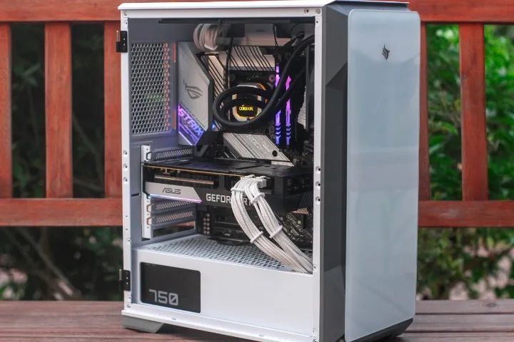 i7 10700K - 32GB - RTX 3070 - Foto 4
