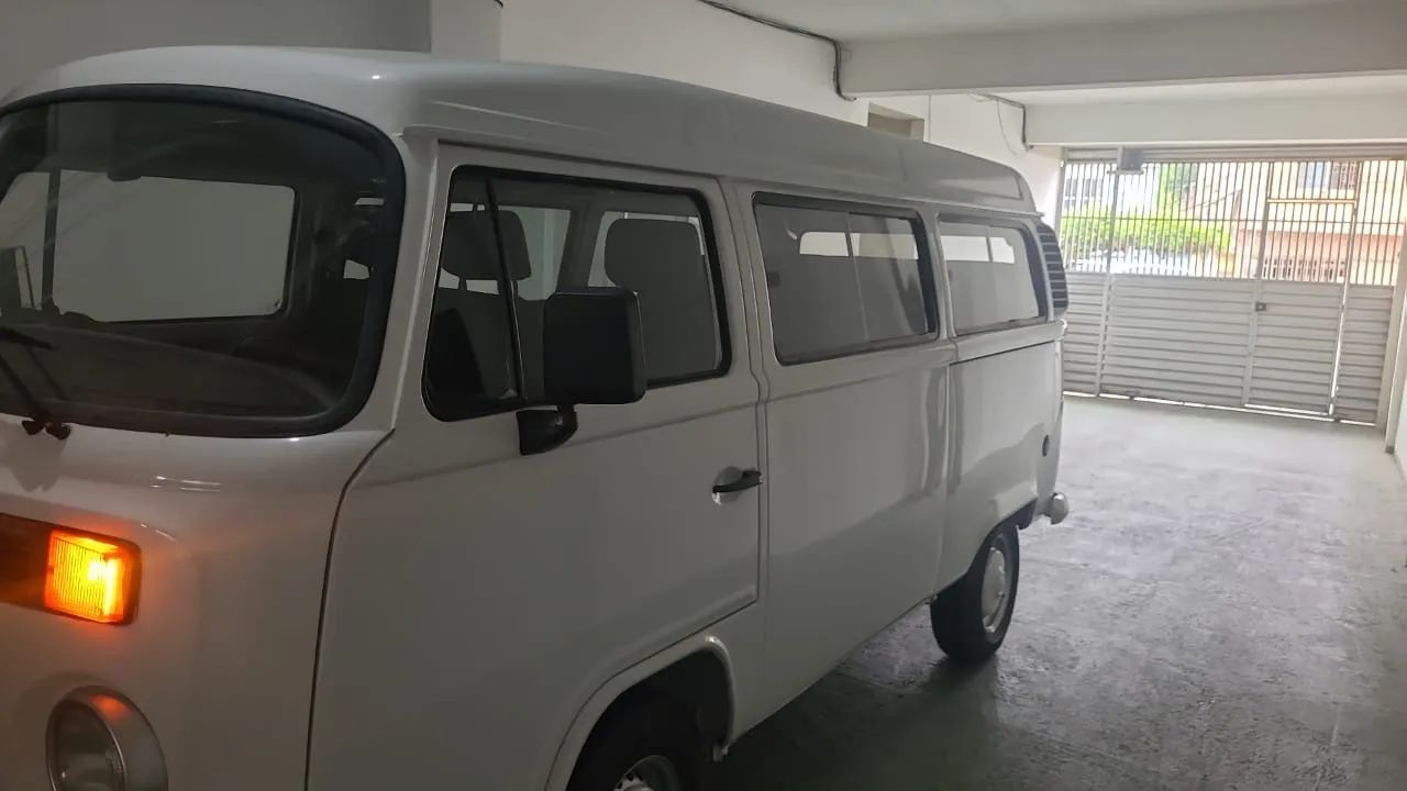 Vende-se Kombi completa 2012/2013 - Foto 5