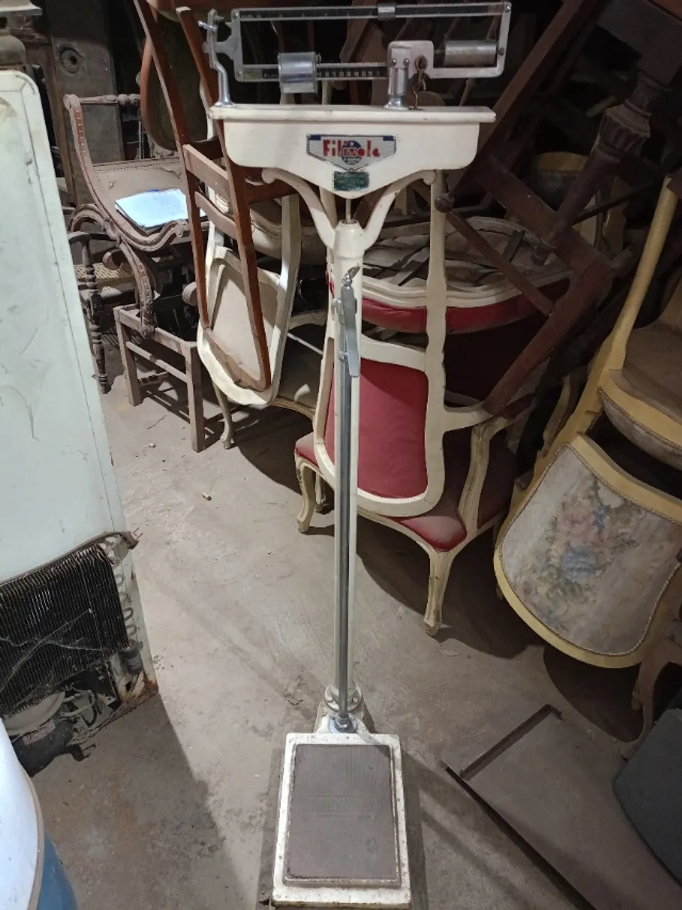 Balança antiga de consultório