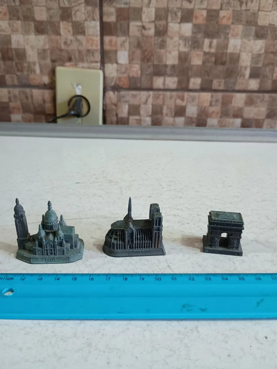 Miniaturas de Paris em Metal