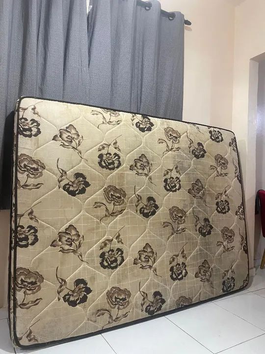 Cama box.. com Base .... 2 peças .. ver fotos.. - Foto 4