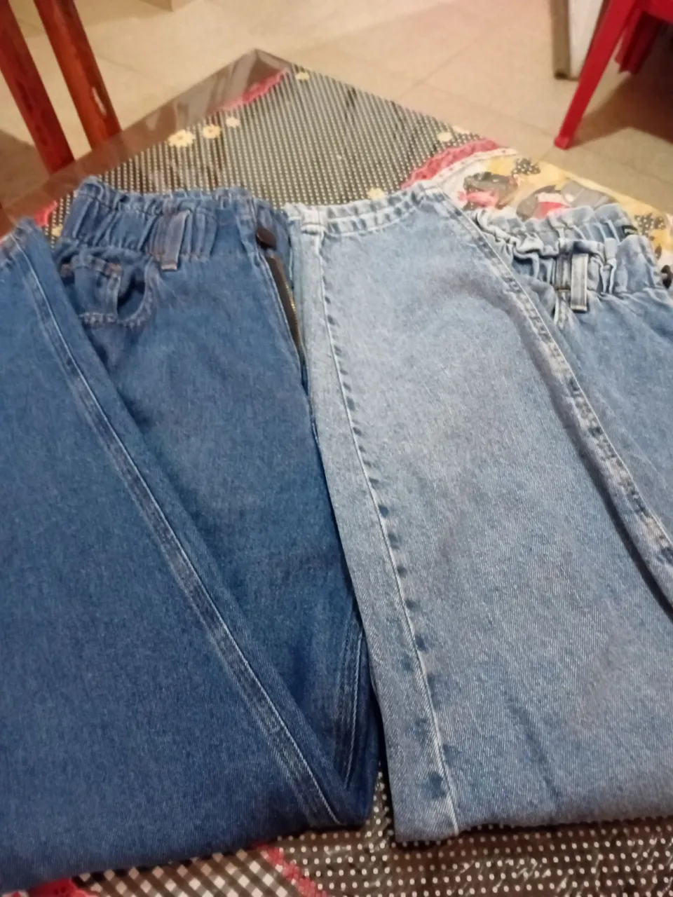 2 calças por 80 reais
