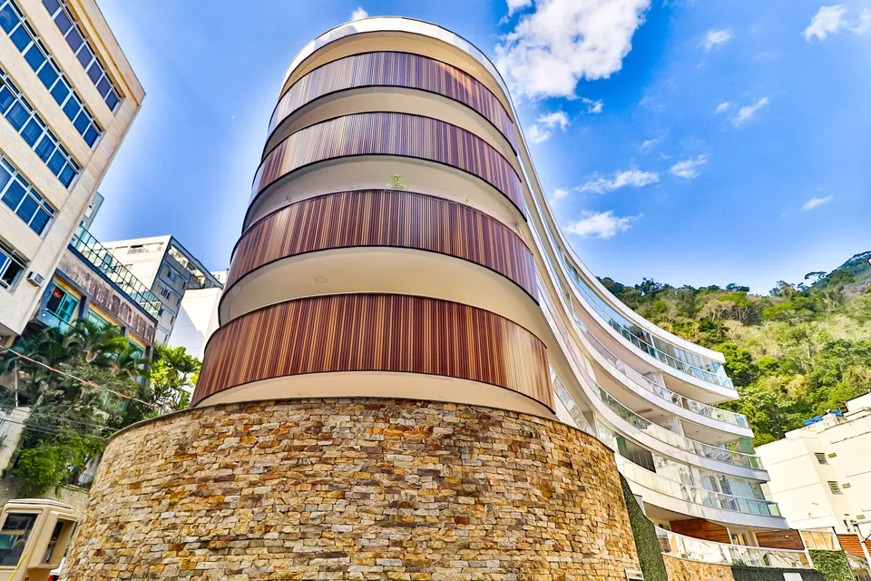 Lagoa | Apartamento de 3 Quartos no Condomínio La Fontaine com 179m²