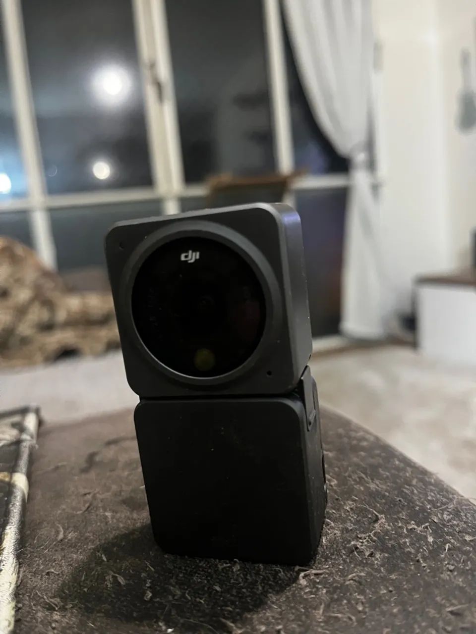 DJI Action 2 - funcionando, apenas tela traseira com defeito - Foto 2