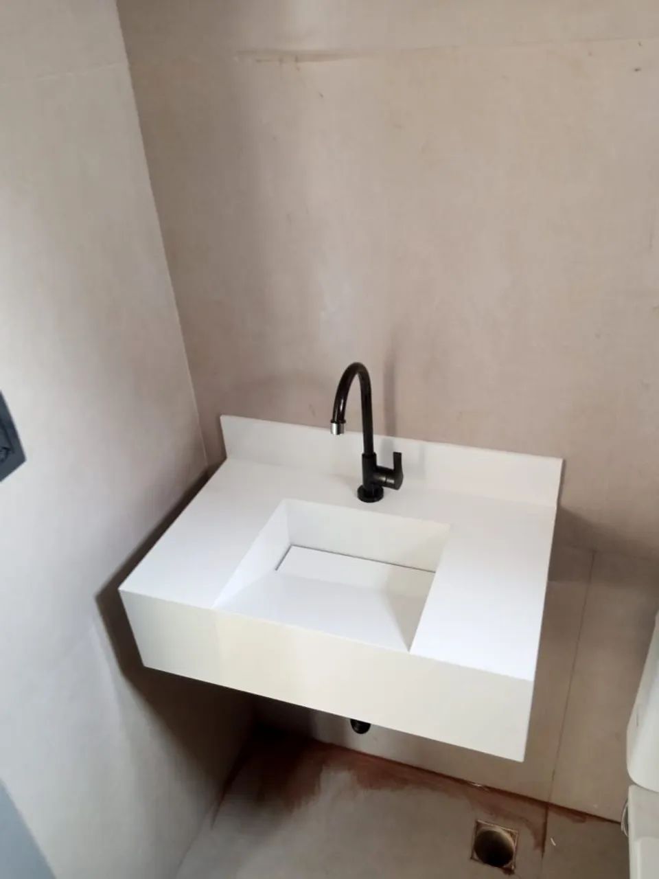 Nicho esculpido em porcelanato  - Foto 4