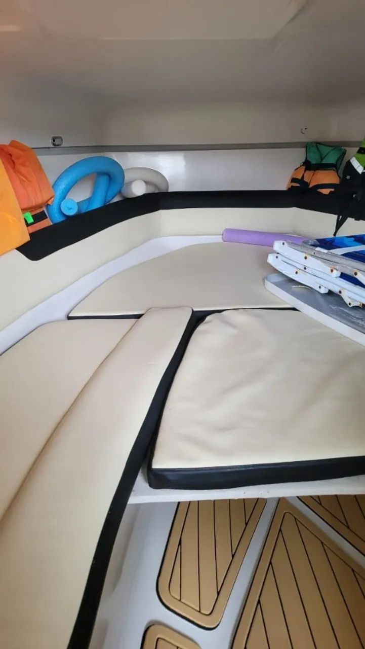 ? Lancha Runner Eclipse 260 Cabinada - Completa e Pronta para Navegar! ? - Foto 6