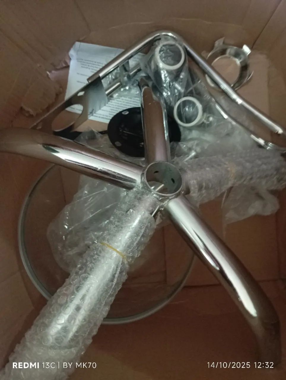 Cadeira Mocho Branca para manicure e odontologista novo - Foto 2