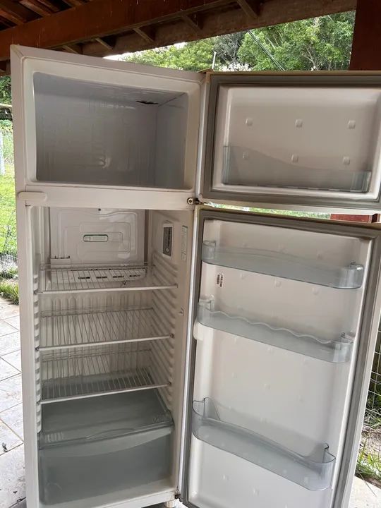 Geladeira cônsul  334 litros  - Foto 2