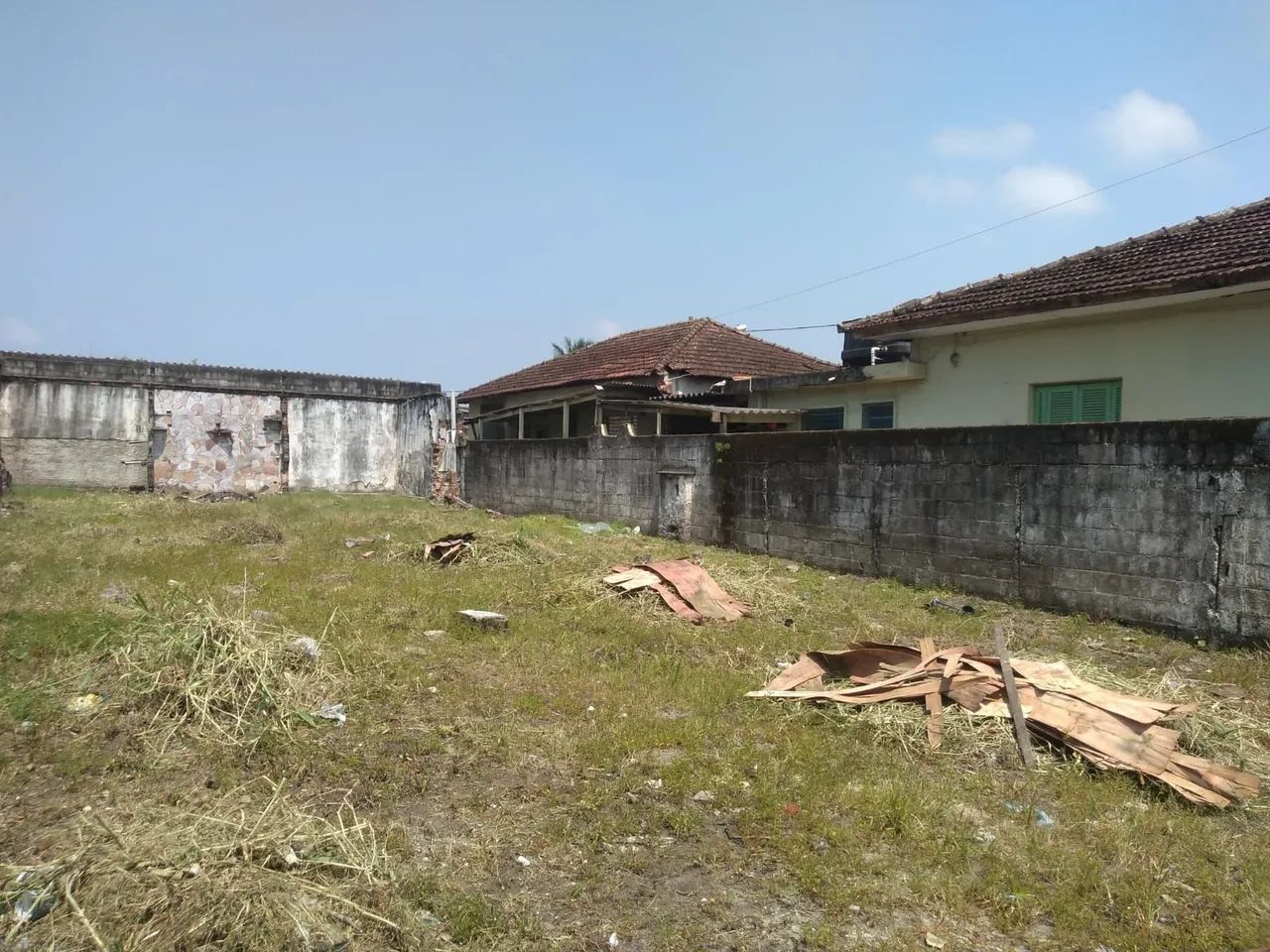 Terreno em São Vicente 350 mts quadrados 10 X 35 