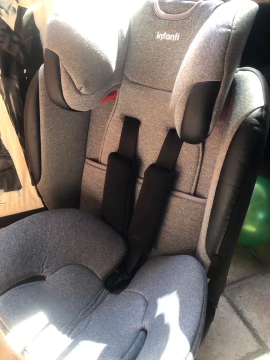 Cadeirinha de Carro Infanti reclinável isofix