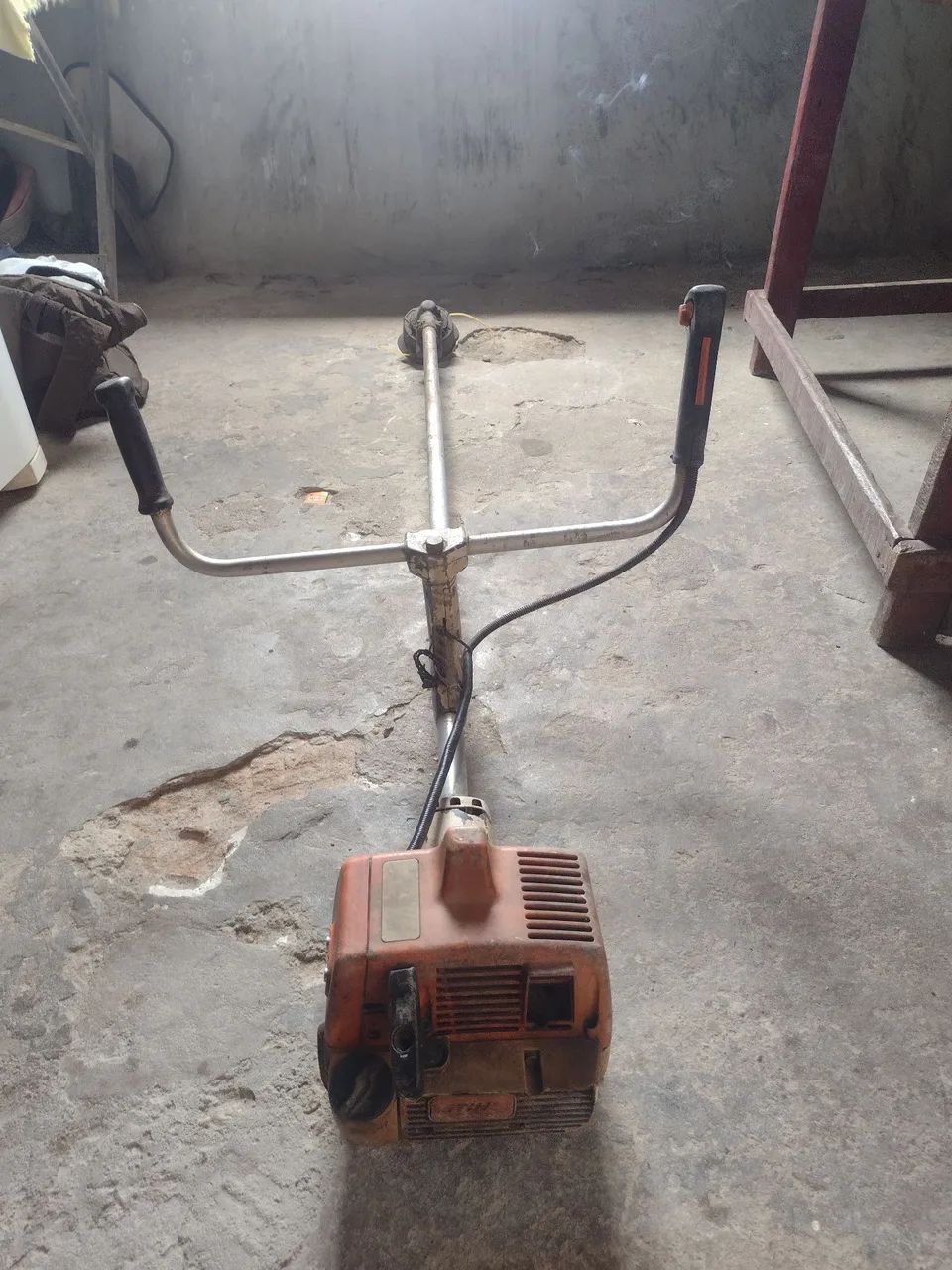 Roçadeira Stihl a Gasolina - Pronta para Uso - Foto 4