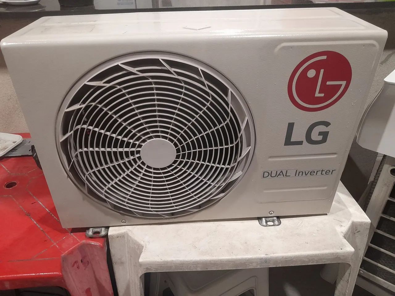 Ar condicionado DuAL inverter 10 mil Btu 1 ano de usou 