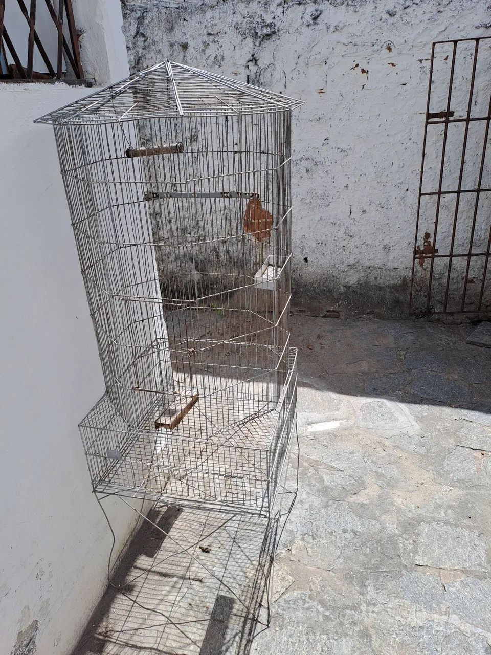 Gaiola para pássaros grande - Foto 2