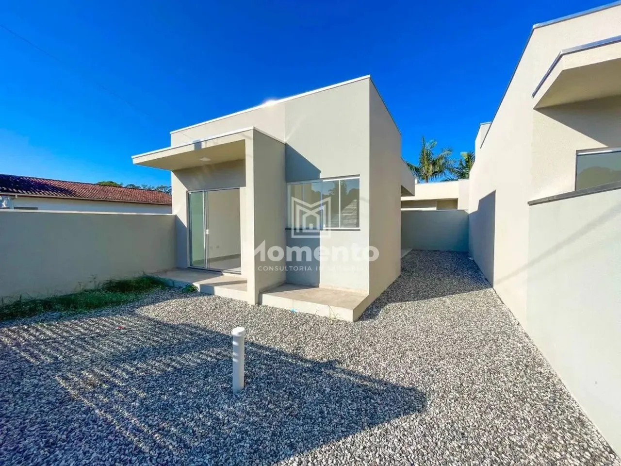 Casa nova e moderna com 02 quartos no Balneário Itamar - Itapoá - SC