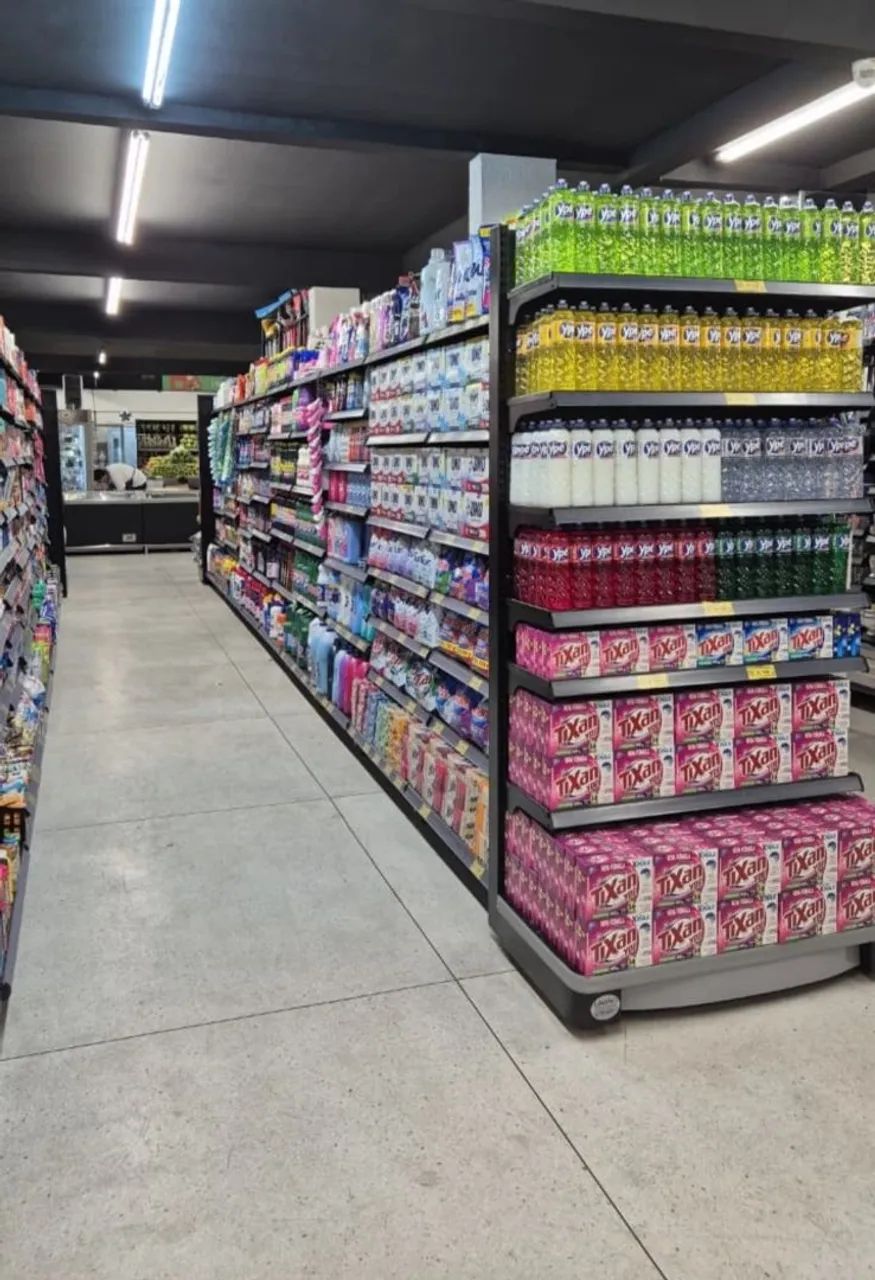 Prateleiras e Expositores para Supermercado