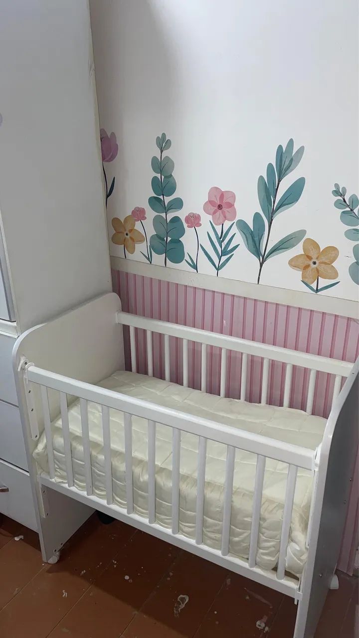 Mini berço grade móvel com colchão e regulagem de altura 