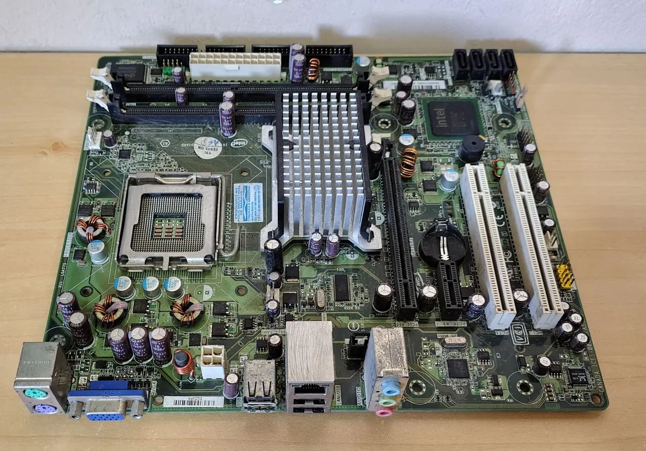 Placa-Mãe Intel Para Usar as Peças - Foto 2