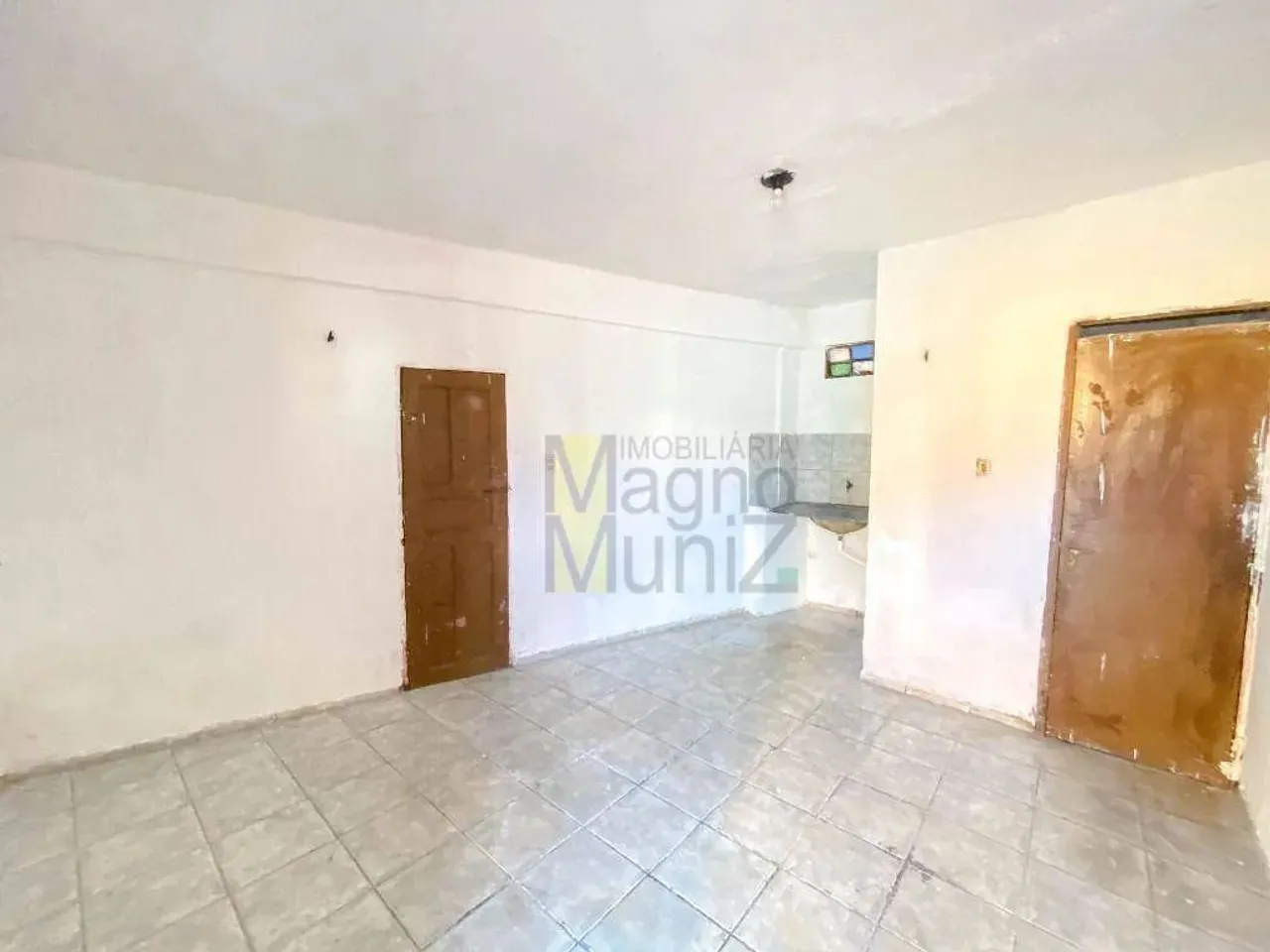 Kitnet com 1 quarto para alugar, 18 m² por R$ 500/mês - Vicente Pinzon - Fortaleza/CE