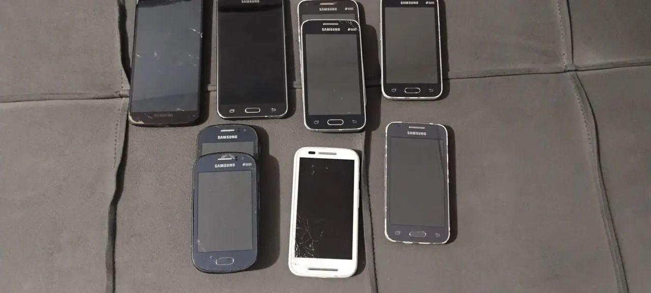 Celulares antigos (tirar peças) - Foto 3