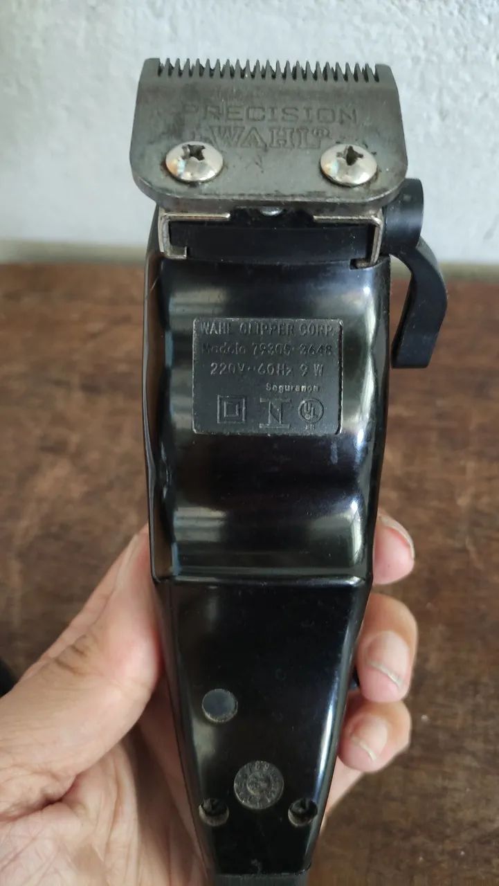 Máquina de Cortar Cabelo Wahl 220v  - Foto 3