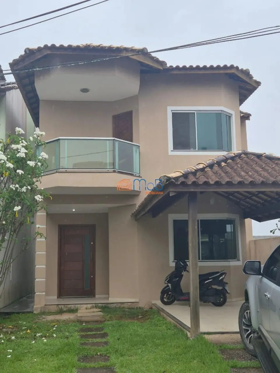 Linda casa para locação no Glória!