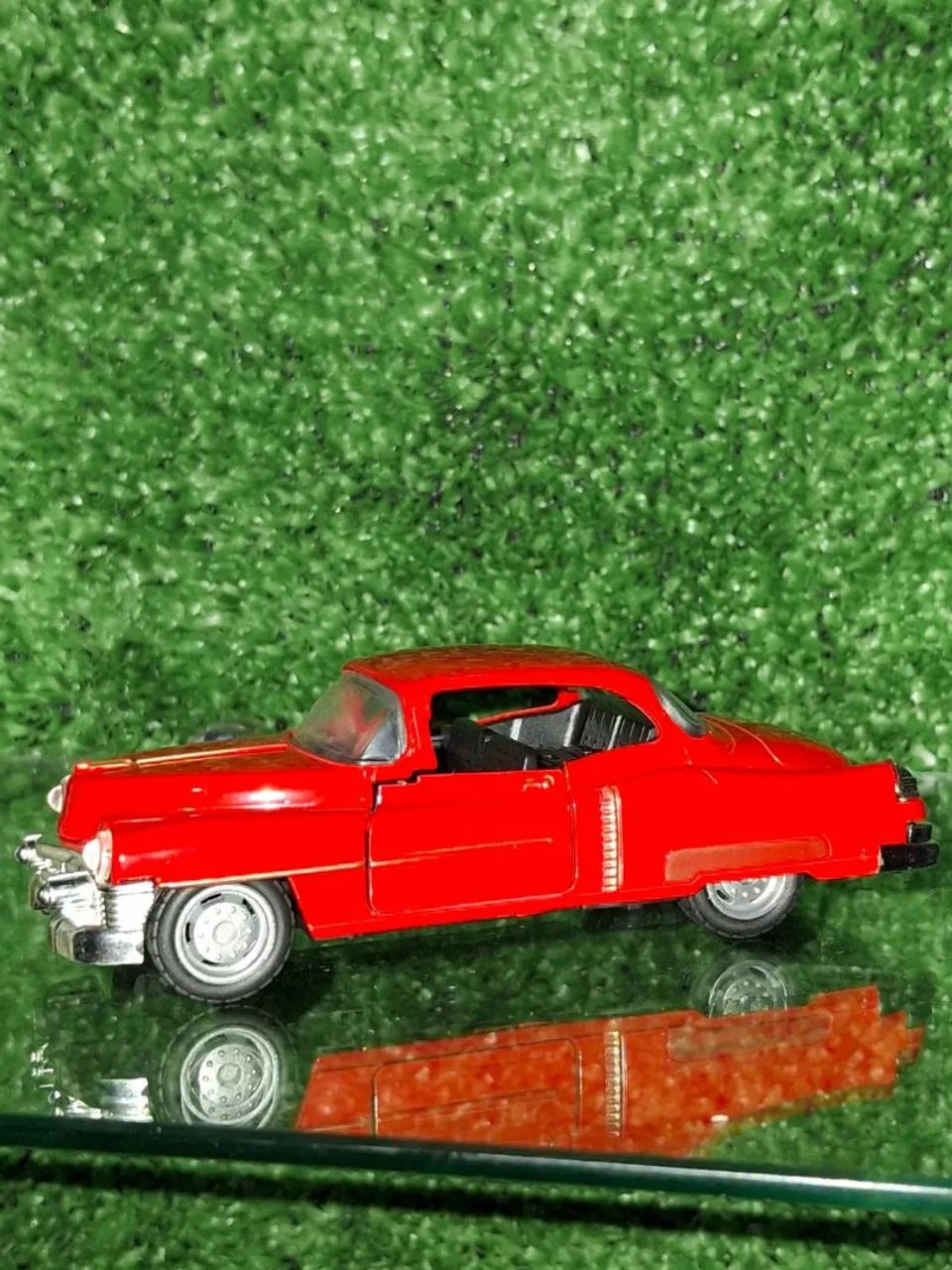 Miniatura de Carro Vermelho Classico