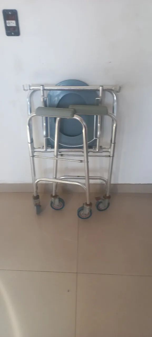 Cadeira de banho  - Foto 2