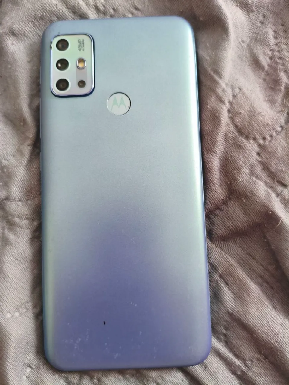 Motorola G20 64 Seminovo. Está com uma pequena trinca.300,00.Favor no whatsapp, *