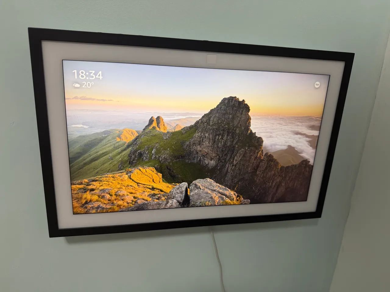 Echo Show 1564520834187137120