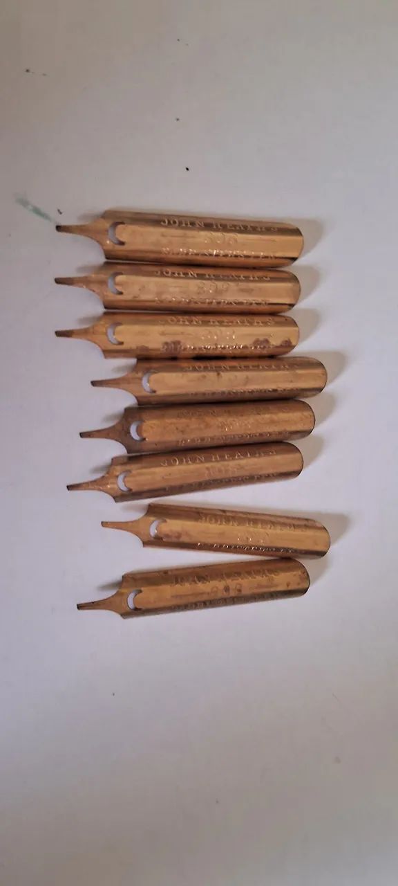 8 Penas John Heath's 
