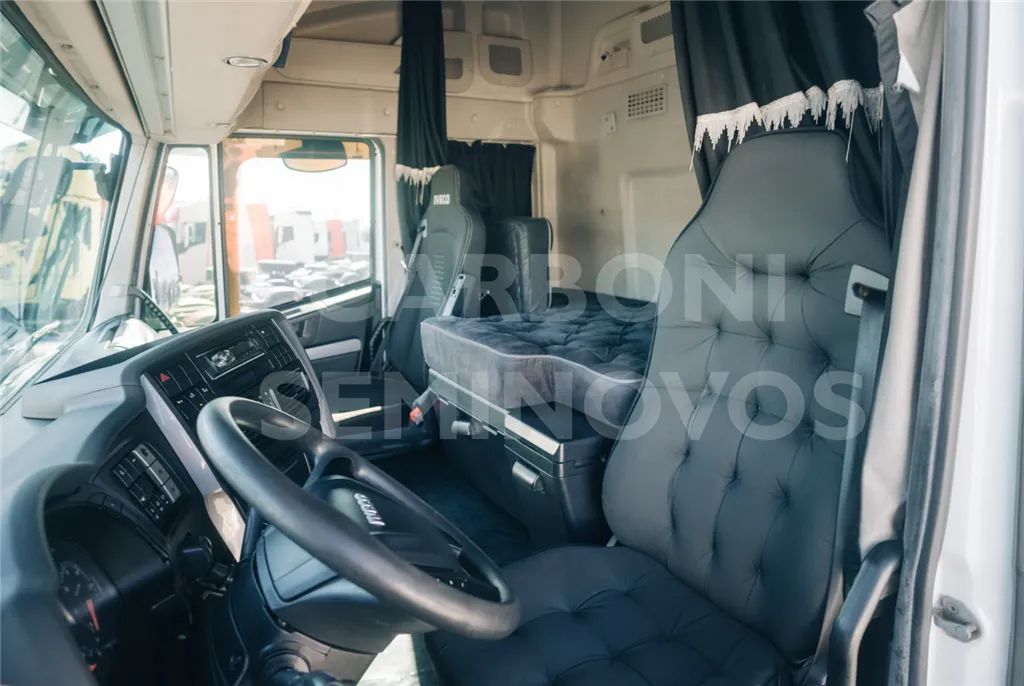 IVECO HI WAY 600S44T 6X2, ANO 2018/19 - Foto 9