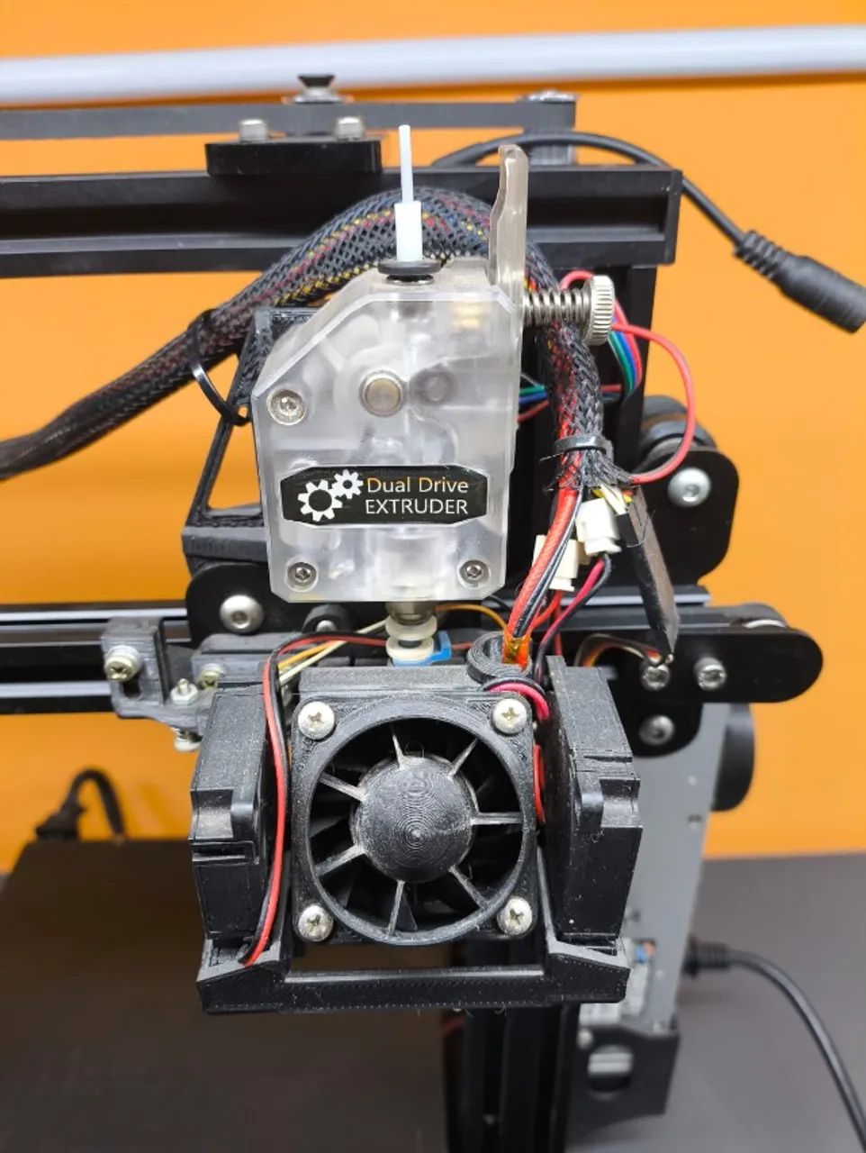 Impressora 3D Ender 3 com BL-Touch e Eixo Z Duplo - Foto 5