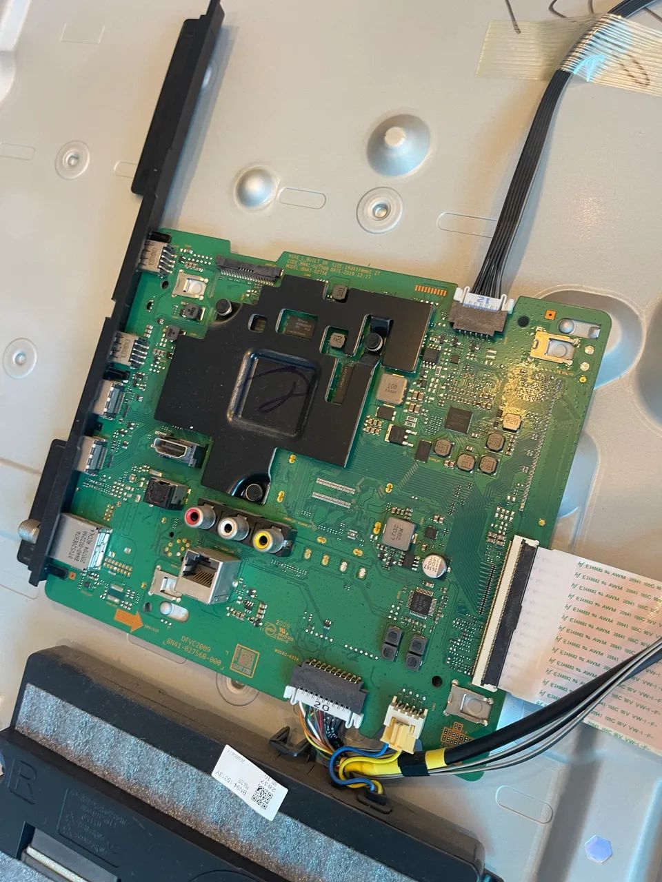 Peças de TV para retirada 