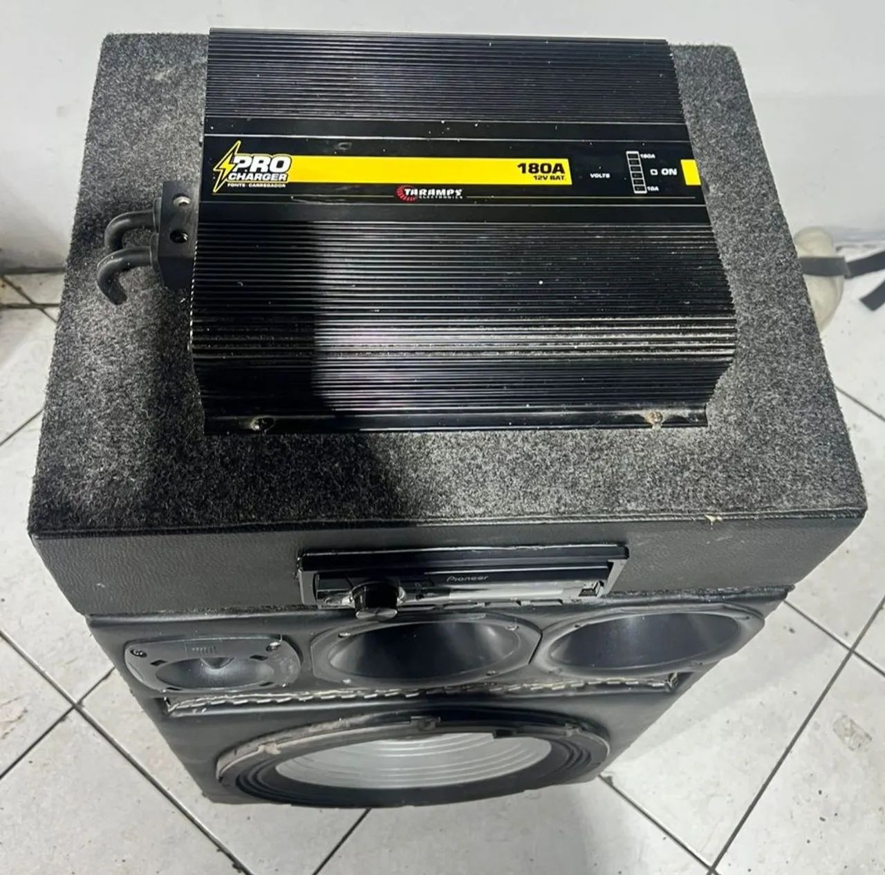 Caixa de Som Trio JBL Tornado 3000 + Fonte Taramps 180A + Radio Pioneer - Foto 2